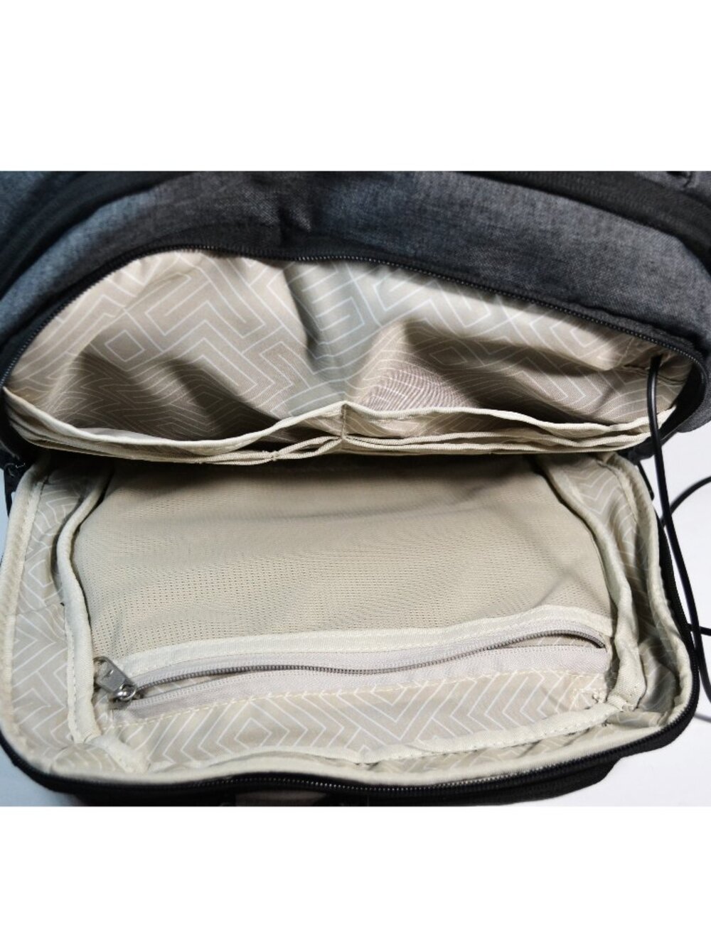 High Sierra Elite Pro Business Laptop Backpack Gray USB Travel Work Bag - Picture 10 of 14